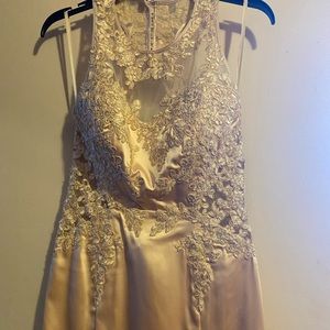 Women’s elegant dress!!